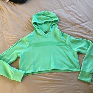 Gym Shark Cropped Hoodie